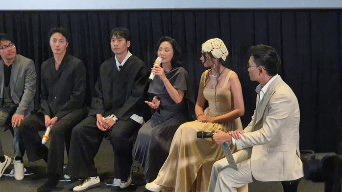 Nghệ sĩ Hồng Đào tâm sự