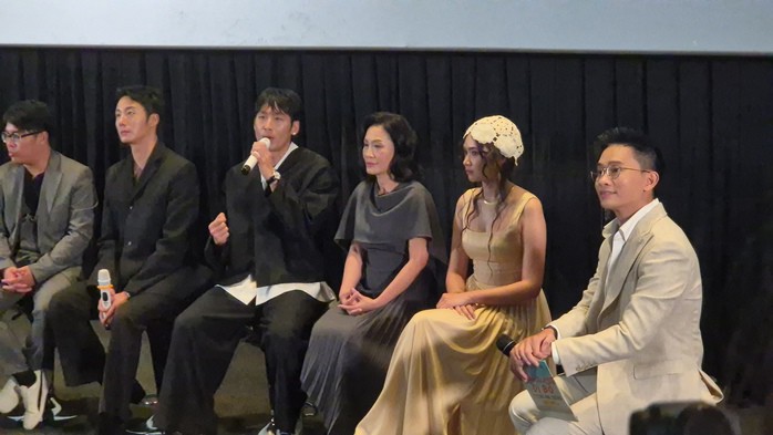 Tuấn Trần một lần nữa vào vai con của nghệ sĩ Hồng Đào