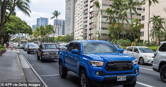 Người dân Mỹ, Nhật gấp rút sơ tán tránh sóng thần, hàng triệu người có thể bị ảnh hưởng- Ảnh 3.