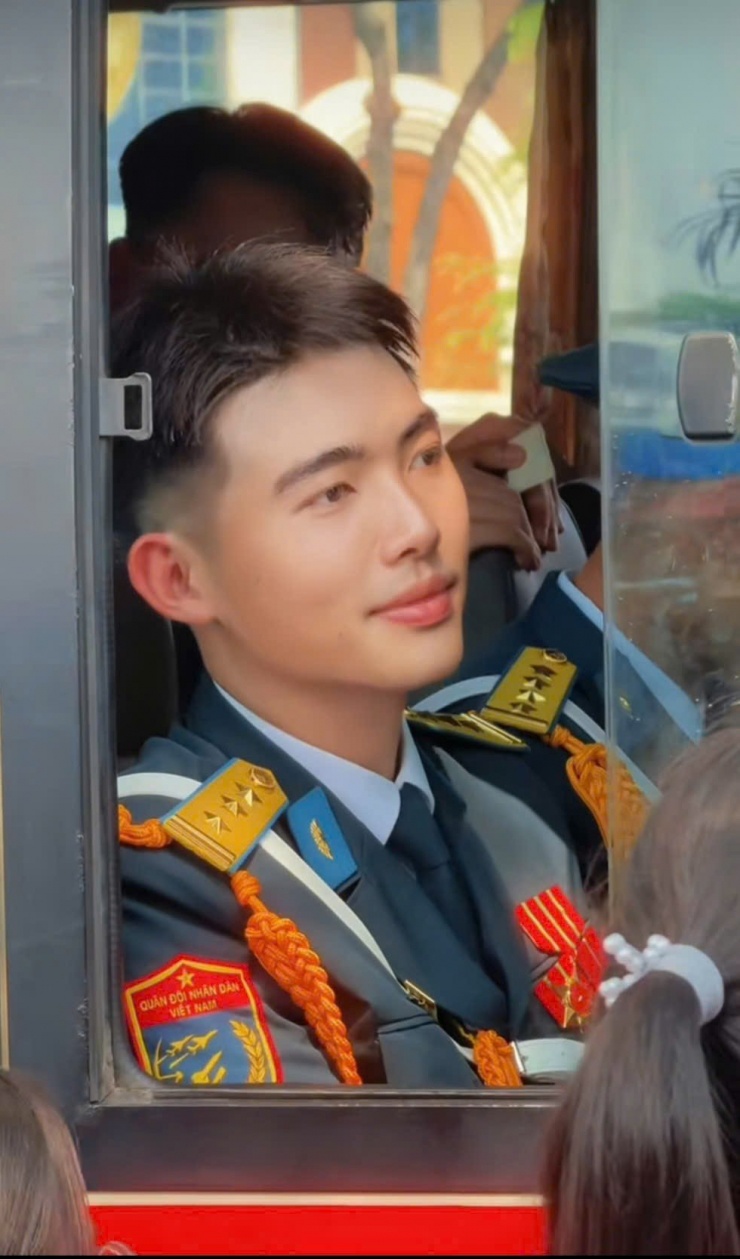 Khối trưởng Khối Nam sĩ quan tại A80 gây ấn tượng bởi thần thái và tác phong kỷ luật - 7