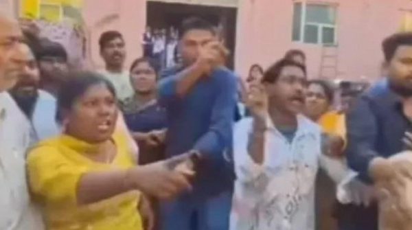 Gia đình cô dâu, chú rể lao vào ẩu đả dữ dội ngay trong đám cưới 1754010578 583 thumbnail width740height495 anh cat 3 2 auto cropjpg