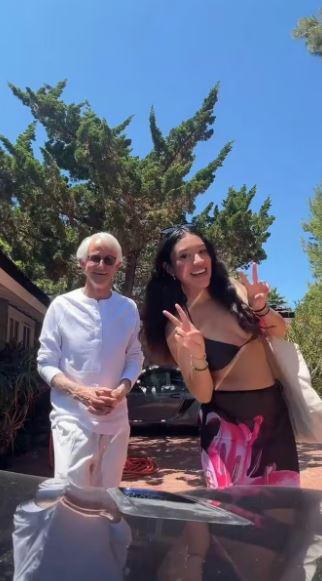 Cô gái 27 tuổi cưới ông lão 73 tuổi, ngỡ ngàng với hoàn cảnh chú rể - 4