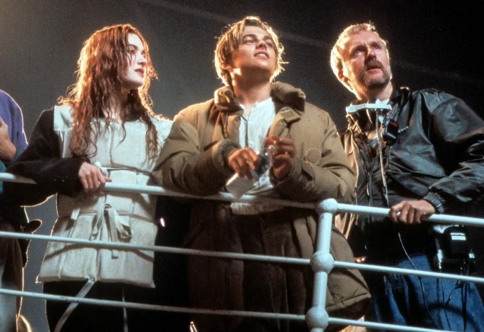 Kate Winslet, Leonardo DiCaprio và đạo diễn James Cameron trên trường quay 'Titanic'.