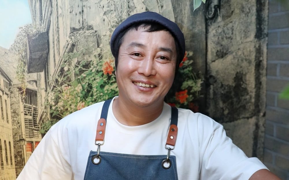 Danh hài chấm dứt mối quan hệ cha con với con riêng vợ cũ- Ảnh 1.