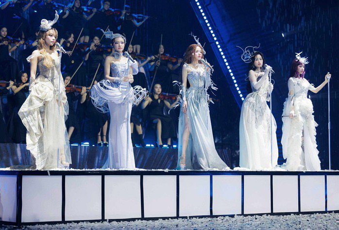 Cứ đổ tại cơn mưa thu hút khán giả