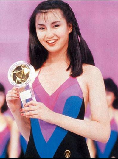 Năm 1983, Trương Mạn Ngọc trở thành Á hậu 1 tại cuộc thi Hoa hậu Hồng Kông (Trung Quốc).