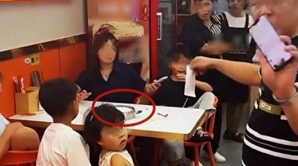 7 người vào nhà hàng chỉ gọi 1 bát mì, chủ quán nhờ dân mạng 'phân xử' 1755313615 220 thumbnail width740height495 anh cat 3 2 auto cropjpg