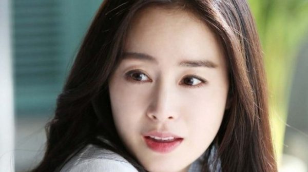 Cách Bi Rain 'cưa đổ' Kim Tae Hee 1755590830 923 thumbnail width740height495 anh cat 3 2 auto cropjpg