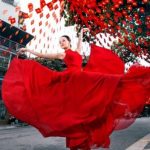 Vũ công ballet bay bổng trên những góc phố xưa Hà Nội 1755690770 437 thumbnail width740height495 anh cat 3 2 auto cropjpg