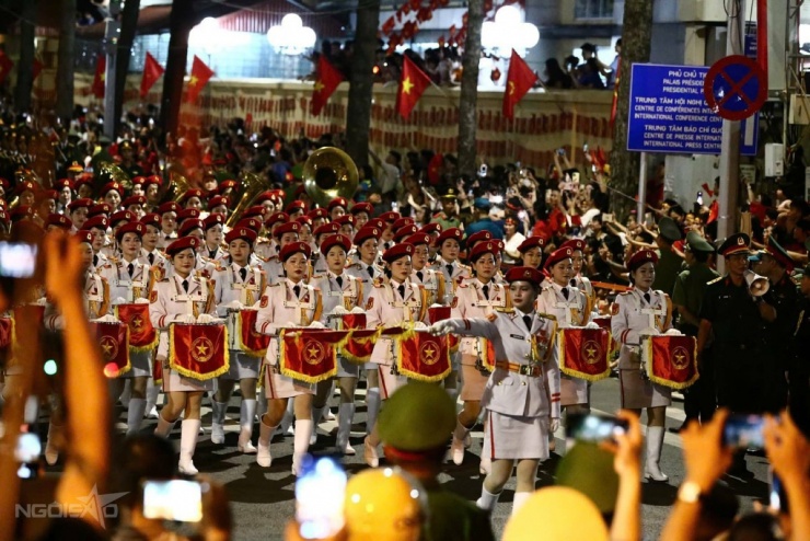 1755827114-db19a-0520-9006-9093-width1200height800 Dàn chiến sĩ rạng rỡ trong ngày hợp luyện diễu binh - 10