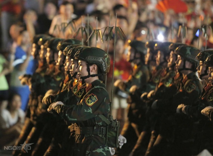 1755827114-db24a-0523-9059-9094-width1200height878 Dàn chiến sĩ rạng rỡ trong ngày hợp luyện diễu binh - 13