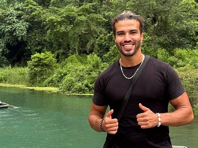 Anis Espoir, 32 tuổi, người Algeria mong chờ được xem diễu binh, diễu hành dịp 80 năm Quốc khánh Việt Nam tại Hà Nội. Ảnh: Anisespoir/TikTok