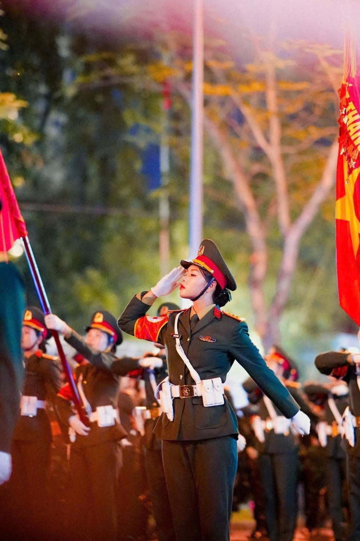 Vẻ đẹp “vạn người mê” và hành trình thay đổi bản thân