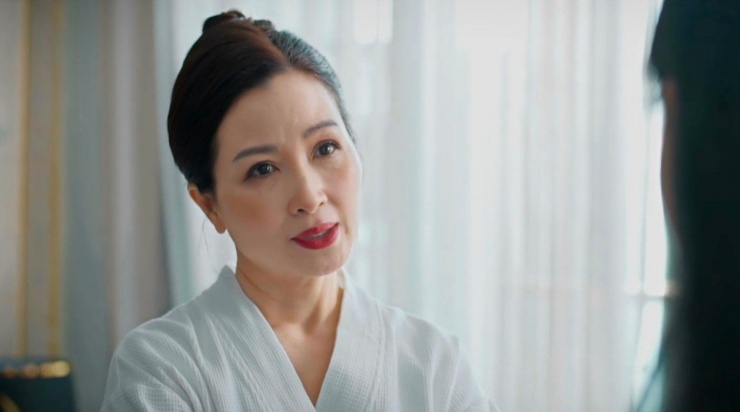 Diễn xuất của Khánh Huyền tốt, nhưng tình tiết phim không đủ sức thuyết phục khán giả.