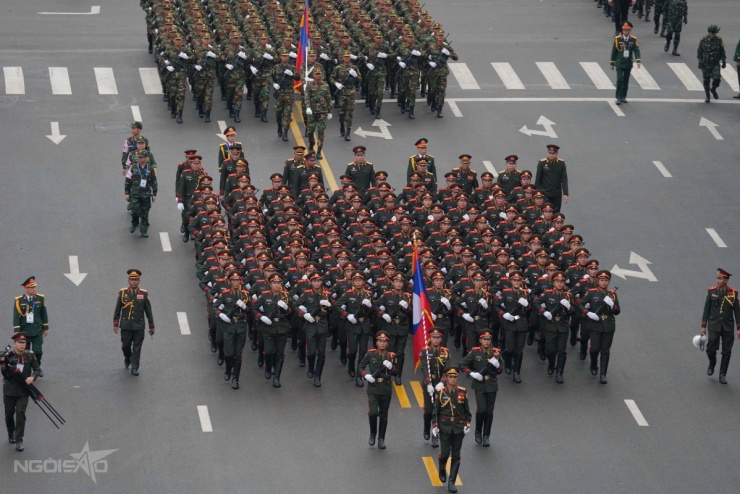 4 khối quân đội nước ngoài ở tổng duyệt diễu binh - 8