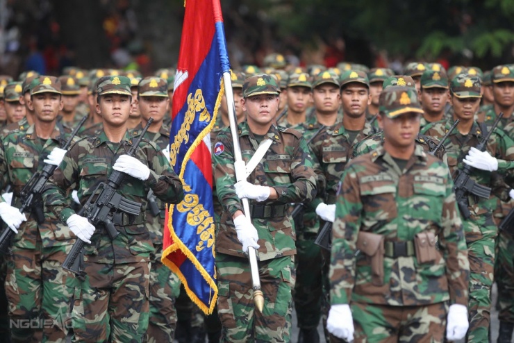 4 khối quân đội nước ngoài ở tổng duyệt diễu binh - 10