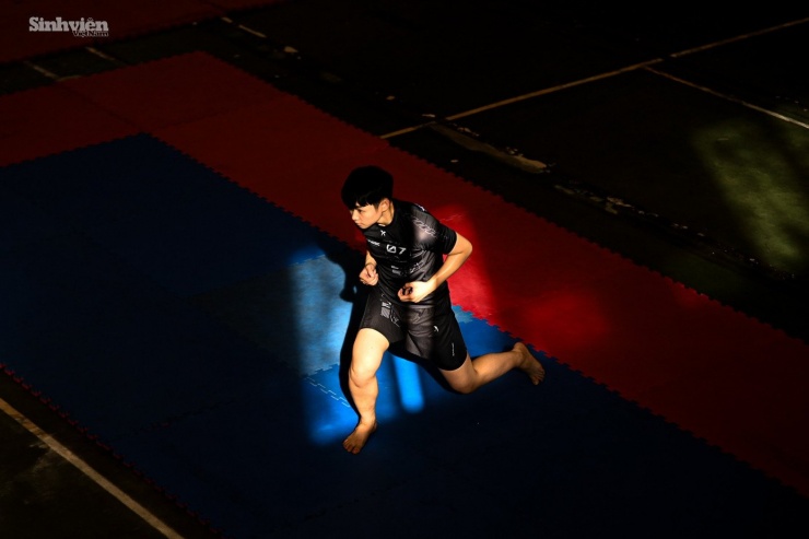 Nguyễn Vũ Quỳnh Hoa - nữ sinh Thái Nguyên vô địch MMA Việt Nam: Sáng đi học, tối lên võ đài - 24