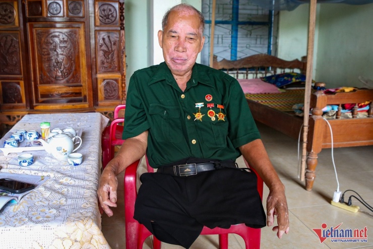 Người lính đặc công năm xưa với những vết thương còn hằn sâu. Ảnh: Hà Nam