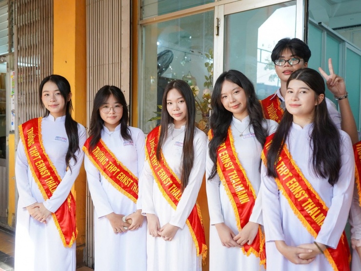 Nét đẹp tinh khôi của nữ sinh ngày tựu trường - 8