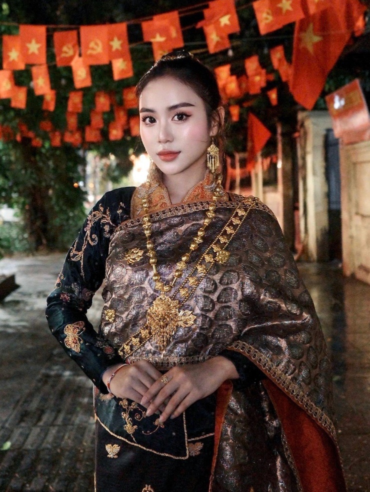 Maysaa đón Tết Độc lập của Việt Nam. Ảnh: NVCC