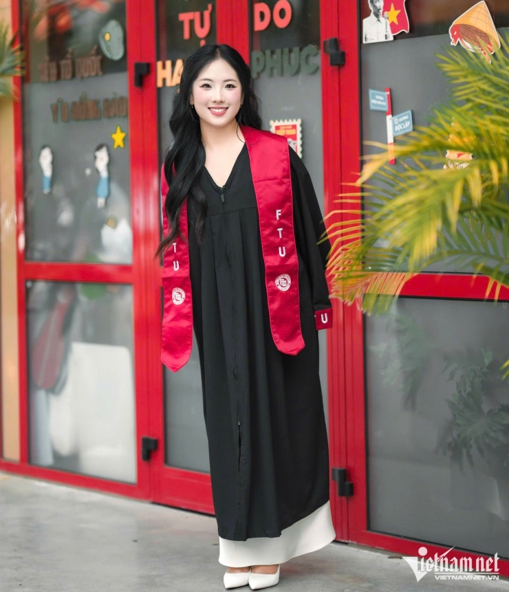 Nữ sinh có dự định sẽ du học bậc thạc sĩ. Ảnh: NVCC