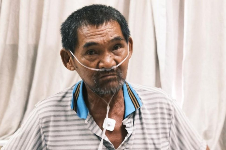 Chú được đưa vào cấp cứu và điều trị tại bệnh viện Đa khoa Đồng Nai, cùng với sự theo dõi và hỗ trợ từ nhiều “nhà hảo tâm”.