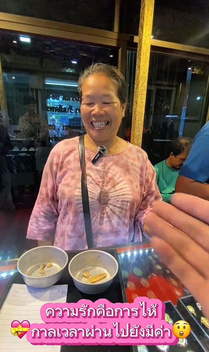 Mang vàng bạn trai cũ tặng đi bán, người phụ nữ sốc nặng khi biết giá trị - 2
