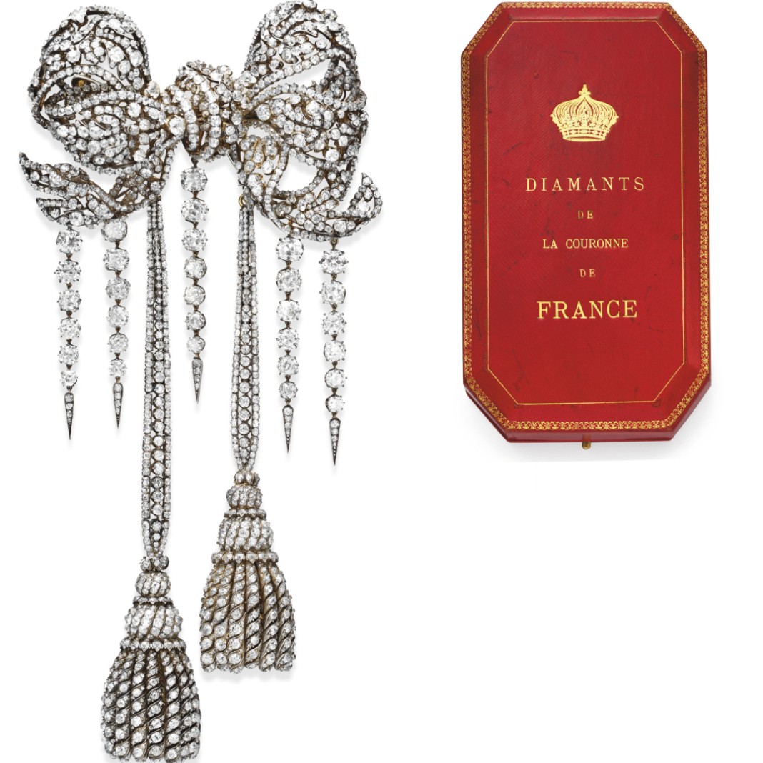 8 báu vật ở bảo tàng Louvre vừa bị trộm đi giữa ban ngày “như trong phim Hollywood