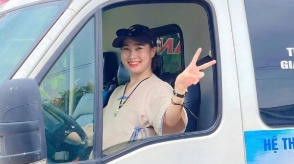 ‘Chị tài’ của những chuyến xe cứu thương 0 đồng 1760921543 930 thumbnail width740height495 anh cat 3 2 auto cropjpg