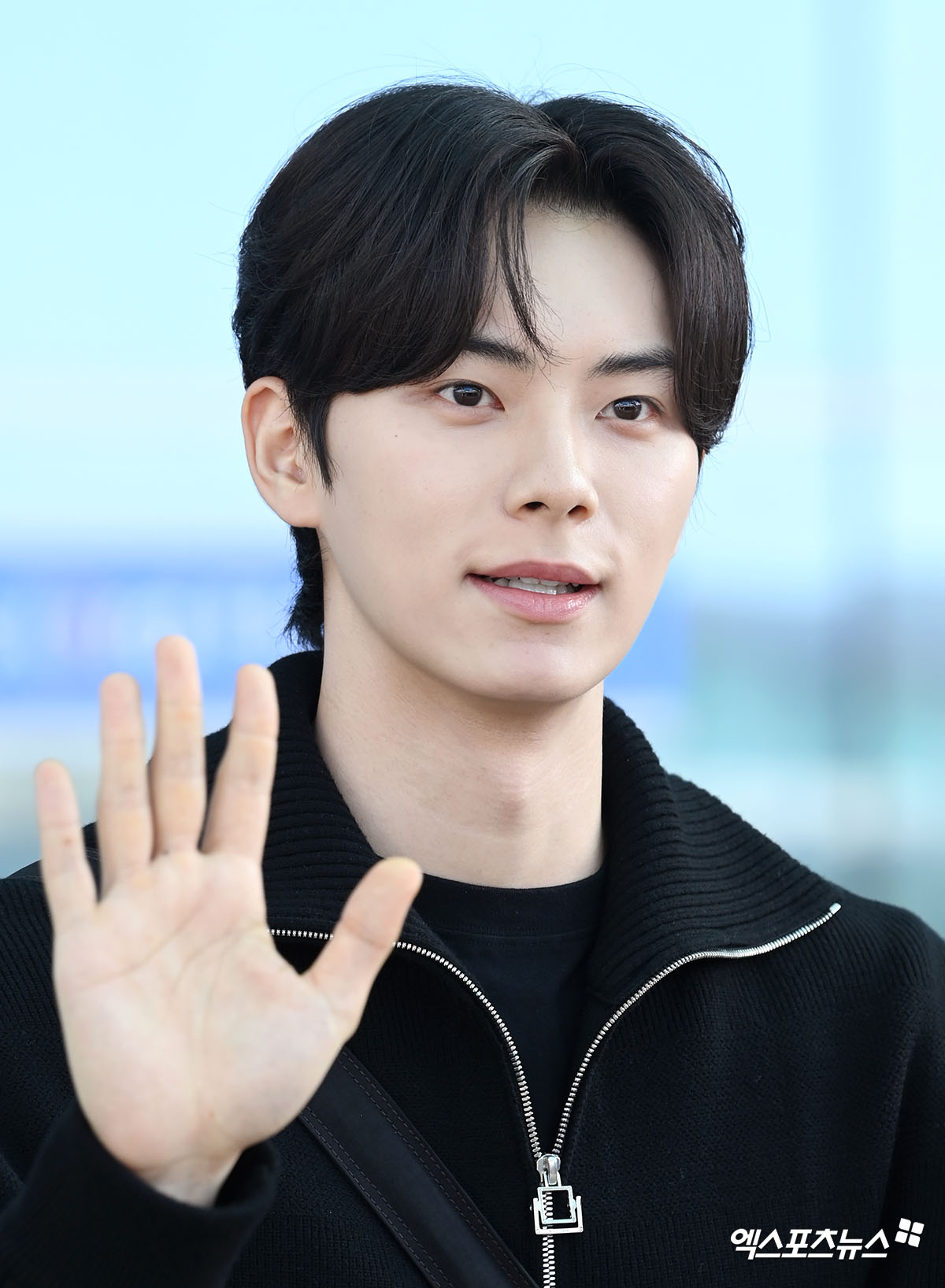 Dàn sao Ngự Trù Của Bạo Chúa sang Việt Nam: Yoona xinh không thể đùa,