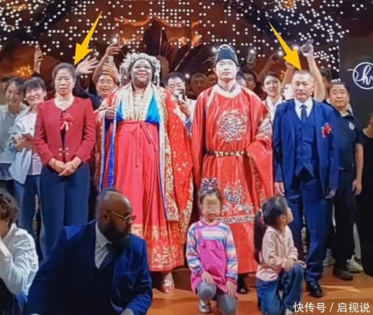 Chàng trai 27 tuổi cưới mẹ đơn thân 47 tuổi, bố mẹ có phản ứng