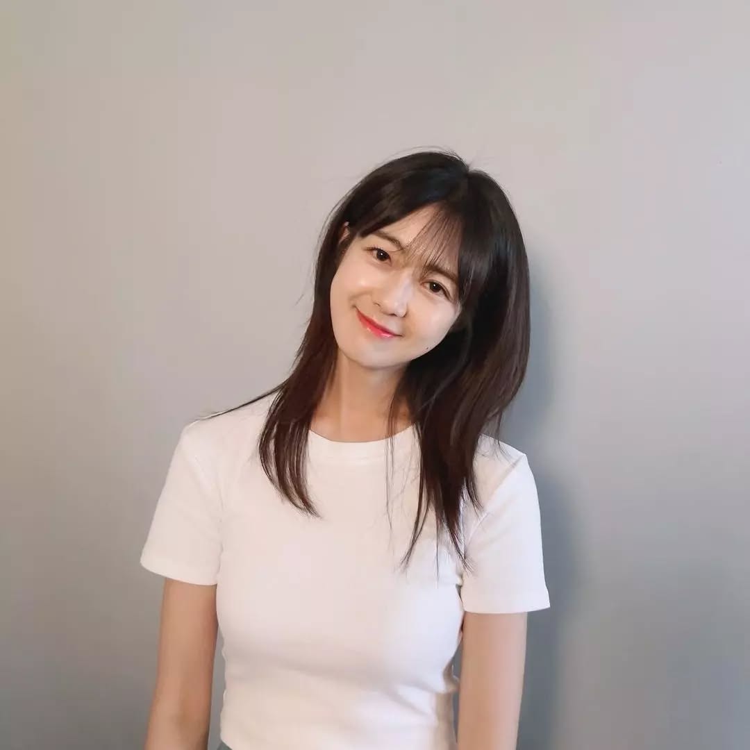 Quý tử nhà mỹ nhân “hack tuổi” đỉnh nhất lộ diện: Visual gây bão, tài năng và chơi thân với con trai Lee Byung Hun!- Ảnh 8. Quý tử nhà mỹ nhân “hack tuổi” đỉnh nhất lộ diện: Visual gây bão, tài năng và chơi thân với con trai Lee Byung Hun!- Ảnh 8.