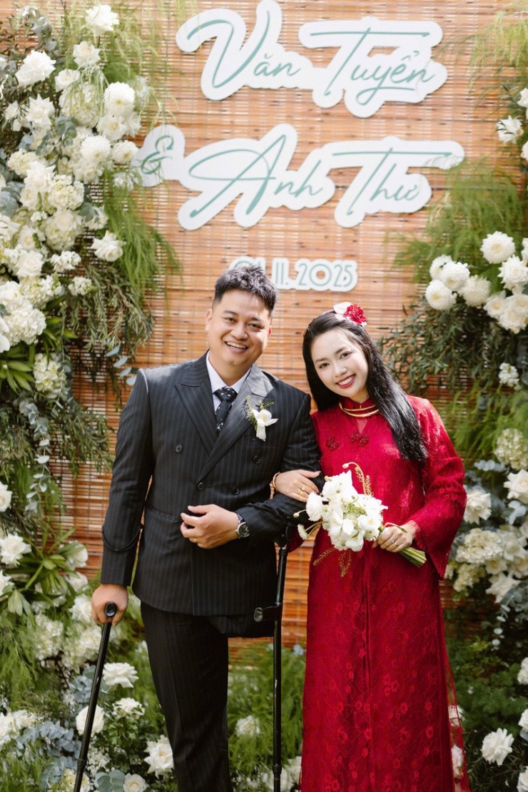 Anh không ngừng nỗ lực để tìm kiếm tương lai và hạnh phúc 