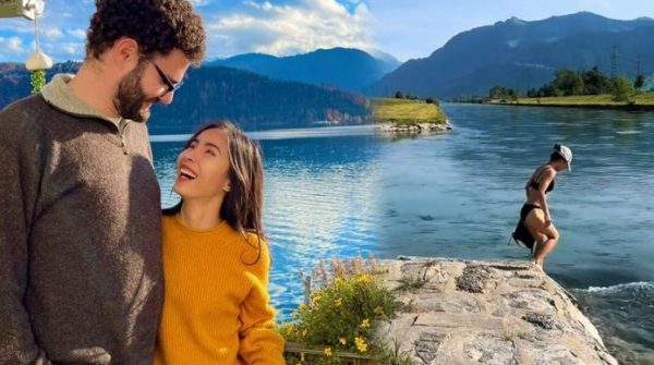 Cuộc sống thú vị của 8X Nghệ An làm dâu tại ‘xứ sở thả sông về nhà’ 30 Cuộc sống thú vị của 8X Nghệ An làm dâu tại ‘xứ sở thả sông về nhà’ 1764298145 anh 1 2591 width800height932 1764298823 46 width740height495 auto cropjpg