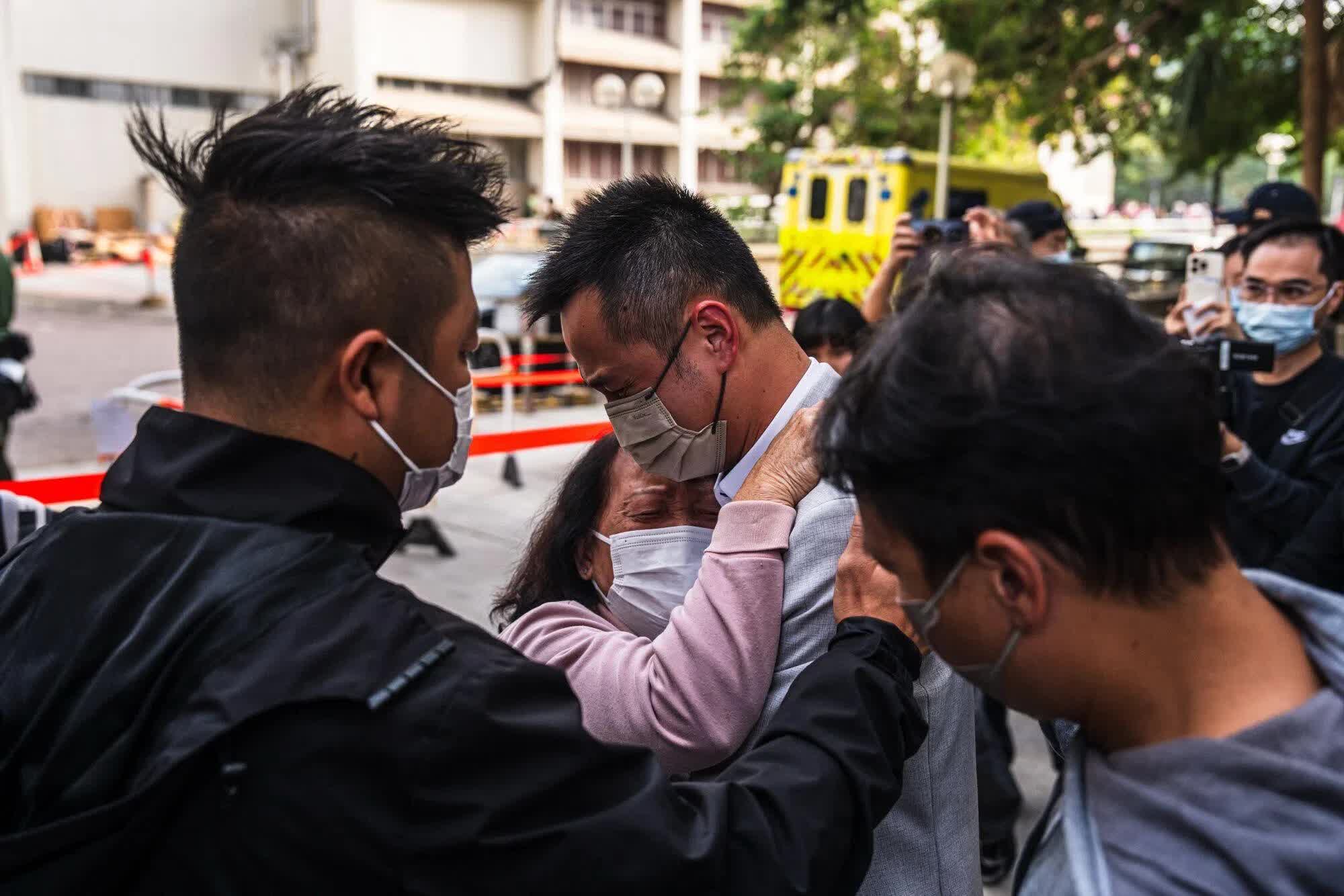 Mức bồi thường nạn nhân trong vụ cháy chung cư Hong Kong nhận được: Lớn chưa từng có trong lịch sử!- Ảnh 4.