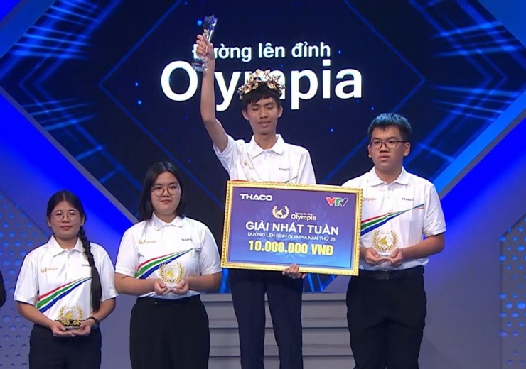 1764549662-olympia-width1041height731-1 Đức Anh giành chiến thắng trận tuần với 310 điểm. Ảnh: FBCT