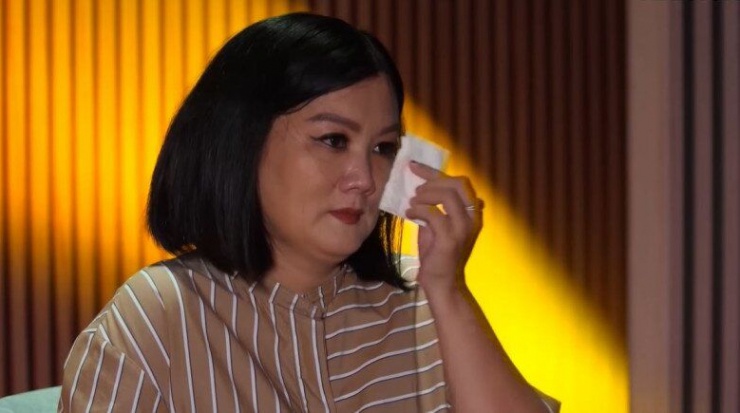 1765088267-con-trai-5-tuoi-muon-dien-thoai-co-nhan-vien-choi-game-nguoi-me-dieng-nguoi-khi-man-hinh-sang-len-0-5847-398-width780height435 Xem thêm: Chị Trang kể chuyện chị bắt gặp chồng và nhân tình trong quán ăn