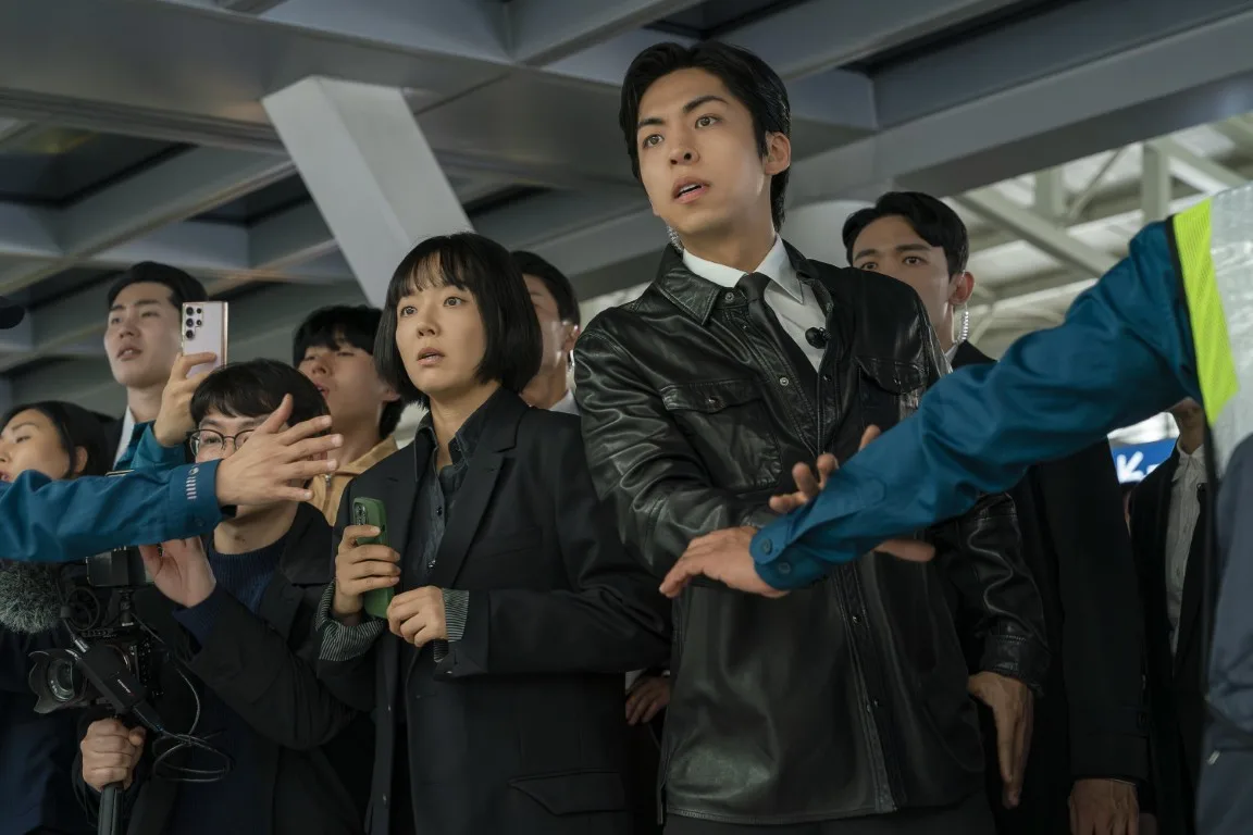 Tempest: Bom tấn dư tiền thiếu cảm xúc của Jeon Ji Hyun và Kang Dong Won- Ảnh 4.