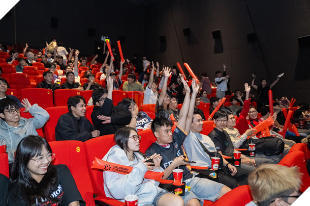 Người Hâm Mộ Esports Việt Nam Cháy Cùng Chung Kết Tổng VALORANT Champions 2025 15