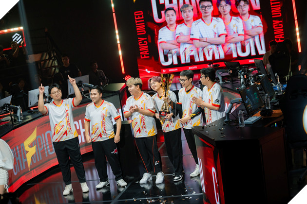 Fancy United Sports đã xuất sắc trở thành nhà vô địch OVS 3