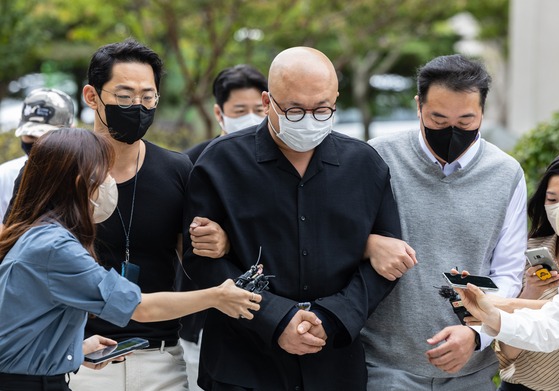 "Anh cả showbiz" bị bắt vì ma túy tái xuất trên truyền hình, khán giả nổi cơn thịnh nộ 1d9adca0 3518 4e3f 8d23 c200158a 1753402983222 175340298345435112148