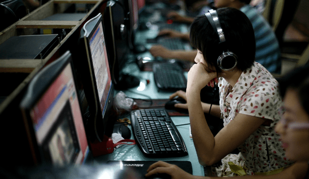 Người phụ nữ Trung Quốc được cho là đã chết suốt 10 năm, bất ngờ được tìm thấy trong một quán cà phê internet- Ảnh 2. Người phụ nữ Trung Quốc được cho là đã chết suốt 10 năm, bất ngờ được tìm thấy trong một quán cà phê internet- Ảnh 2.