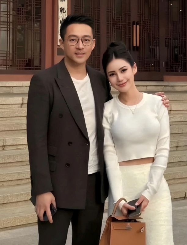 Chồng cũ Từ Hy Viên thông báo cưới hot girl sau 2 tháng nữ minh tinh qua đời, 1 sao nam phản ứng gắt!- Ảnh 1. Chồng cũ Từ Hy Viên thông báo cưới hot girl sau 2 tháng nữ minh tinh qua đời, 1 sao nam phản ứng gắt!- Ảnh 1.