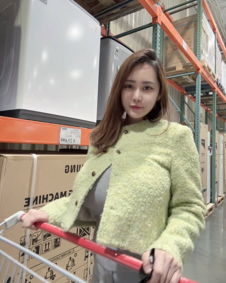 1soxpp4 Hotgirl "phổi to" xuất hiện tại siêu thị khiến cộng đồng mạng phát cuồng