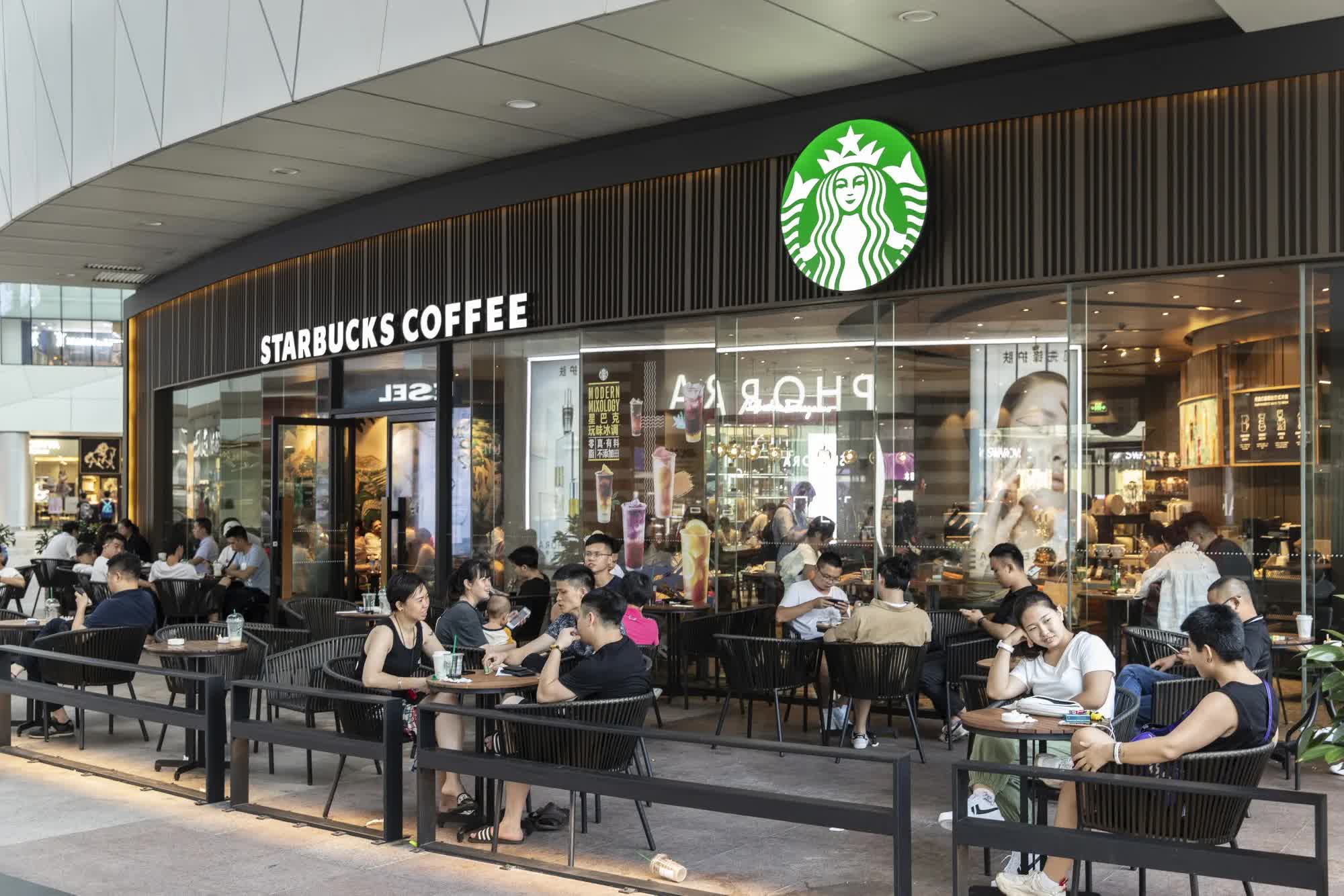 Starbucks vừa thông báo giảm giá mạnh hàng chục món trong menu: Vì sao lại có quyết định gây sốc này?- Ảnh 3.