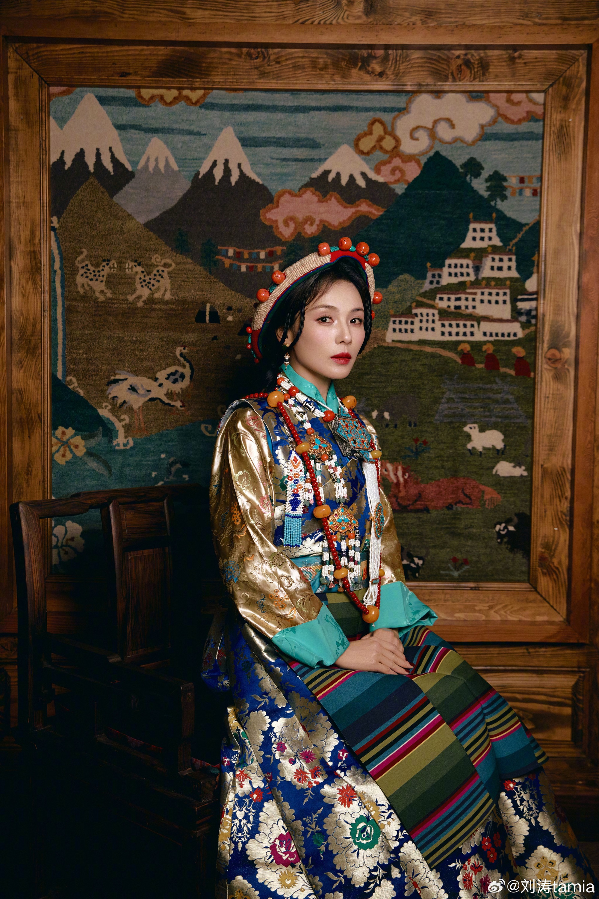 "Mỹ nhân Tây Tạng" đẹp nhất Tết 2025: U50 mà trẻ không tưởng, quốc bảo nhan sắc của màn ảnh Trung Quốc 2 1206 1738257993259 173825799399730731947