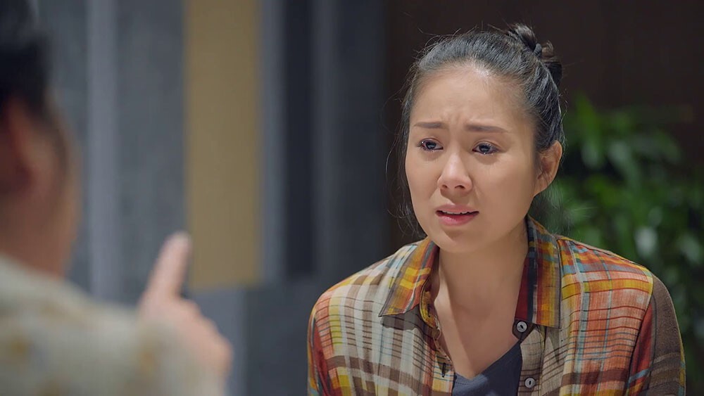 Showbiz Việt chẳng ai như mỹ nhân này: Ngoài đời xinh sang kịch trần, lên phim sao lại quê mùa kém sắc quá vậy- Ảnh 5.