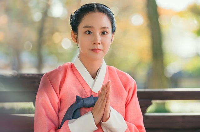 "Tình địch Kim Tae Hee" U40 trẻ đẹp đáng ngưỡng mộ: 12 năm không thay đổi, nhan sắc ở phim mới quá đỉnh 2 1737172906567299904182 1737221851440 1737221851638217664227