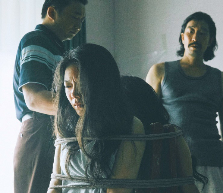 2-1738660210-389-width740height643 Triệu Kim Mạch chia sẻ khi diễn phân cảnh này, cô hoàn toàn nhập vai thành Chân Trân.