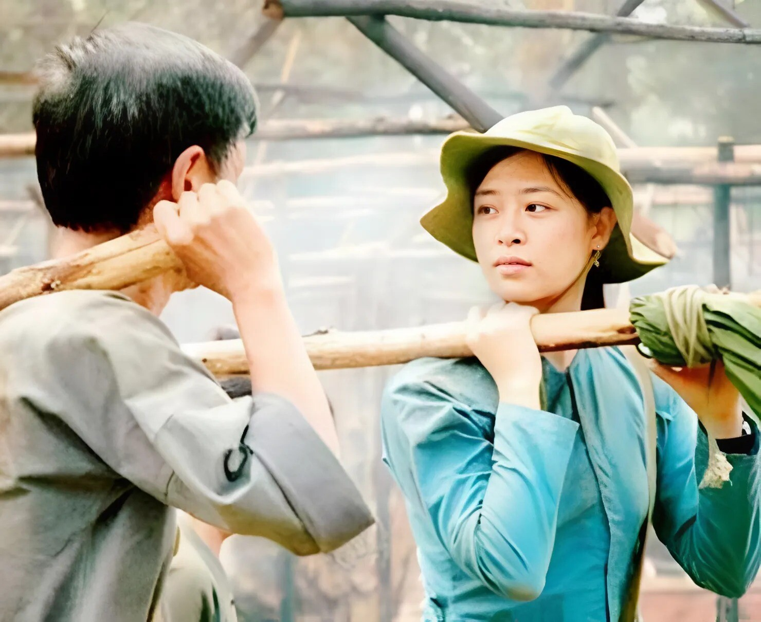 Mỹ nhân Việt nổi tiếng chỉ nhờ cặp lông mày, đóng 1 phim mà thành huyền thoại suốt 16 năm- Ảnh 5. Mỹ nhân Việt nổi tiếng chỉ nhờ cặp lông mày, đóng 1 phim mà thành huyền thoại suốt 16 năm- Ảnh 5.